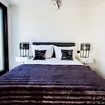 Apartment Schicke Und Moderne Im Stadtzentrum By Interhome *