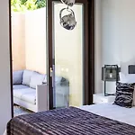 Schicke Und Moderne Im Stadtzentrum By Interhome