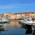 Apartment Schicke Und Moderne Im Stadtzentrum By Interhome Saint-Tropez