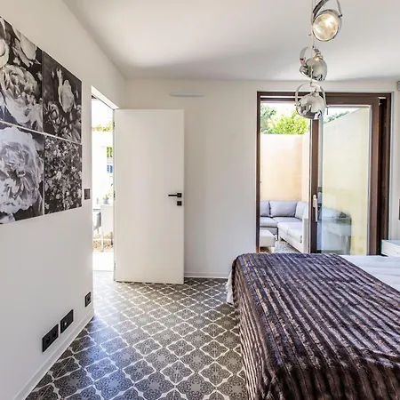 Schicke Und Moderne Im Stadtzentrum By Interhome Apartment *